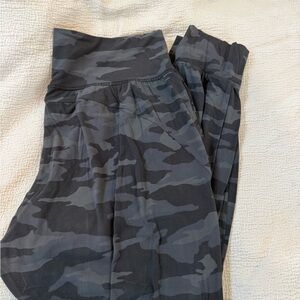 Athleta Salutation Gray Camo Joggers